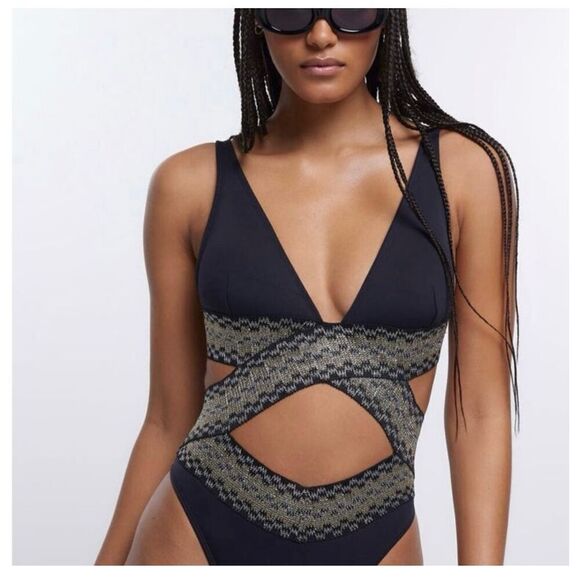 River Island one piece swimsuit - Picture 3 of 9